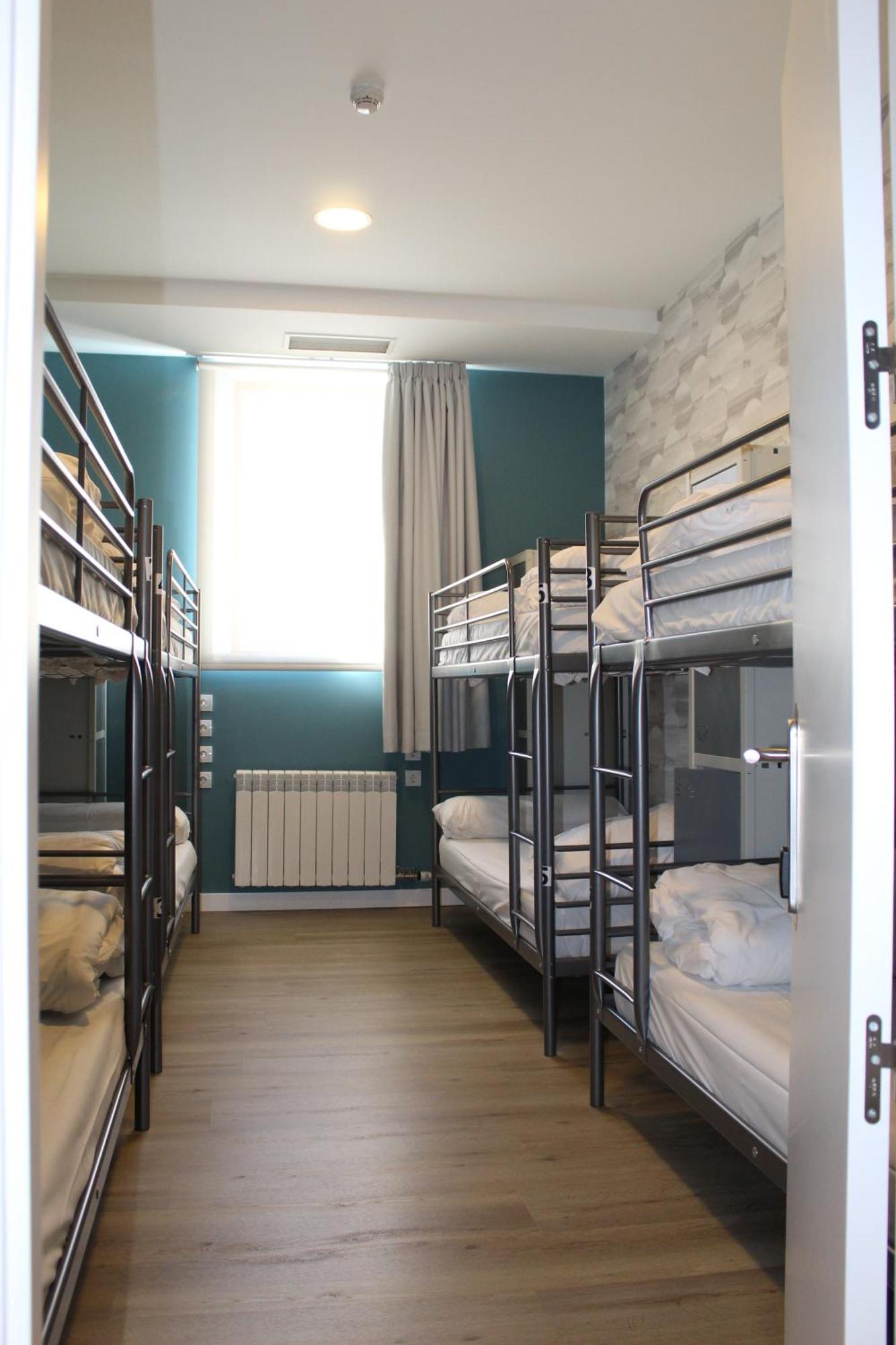 Mola! Hostel Burgos Bagian luar foto